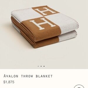 Hermes Avalon Throw Blanket